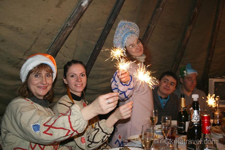 рождество северное сияние кольский полуостров русская лапландия краснощелье кола трэвел